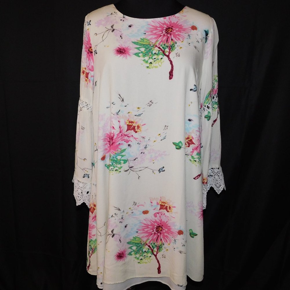 Davi & Dani Ivory Floral Bell Sleeve Boho Tunic Mini Dress